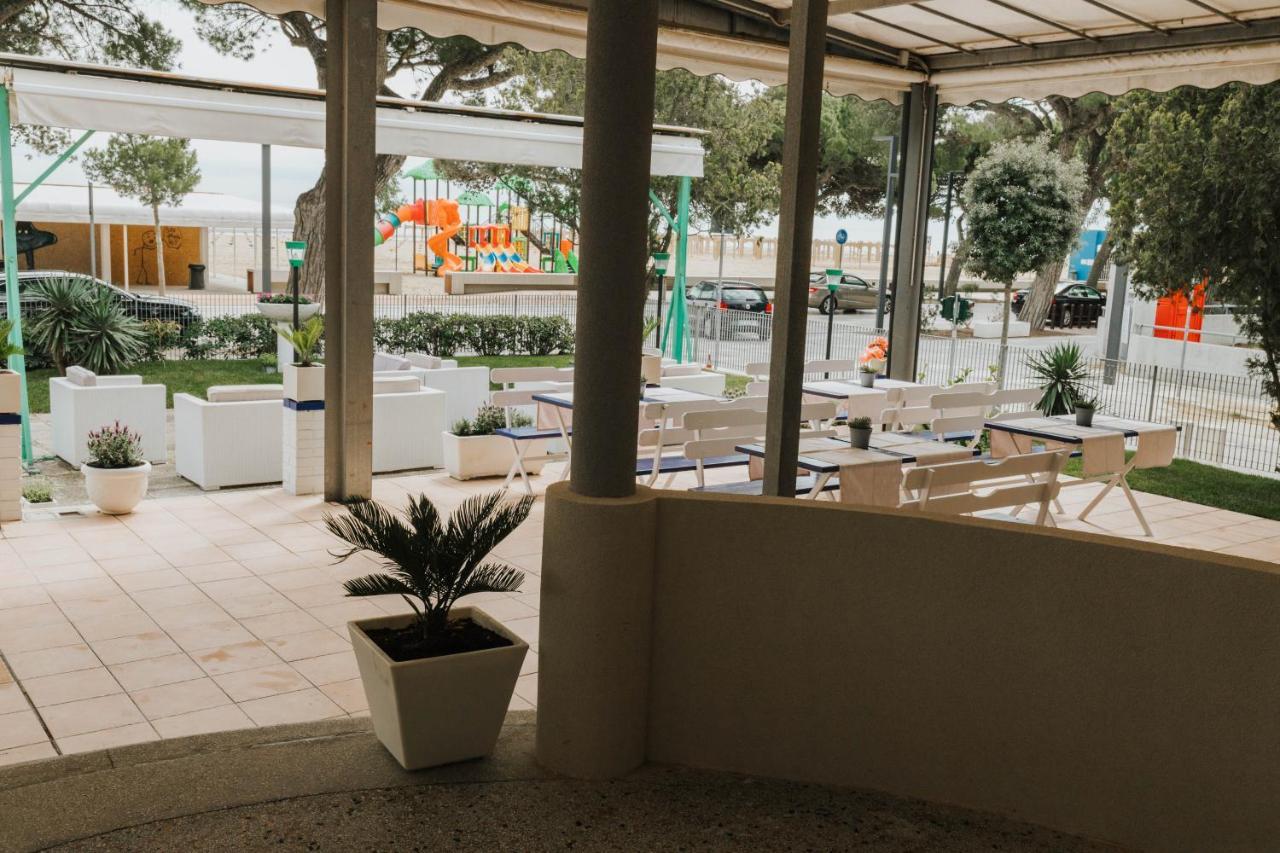 Hotel Villa Franca Lignano Sabbiadoro Exteriör bild