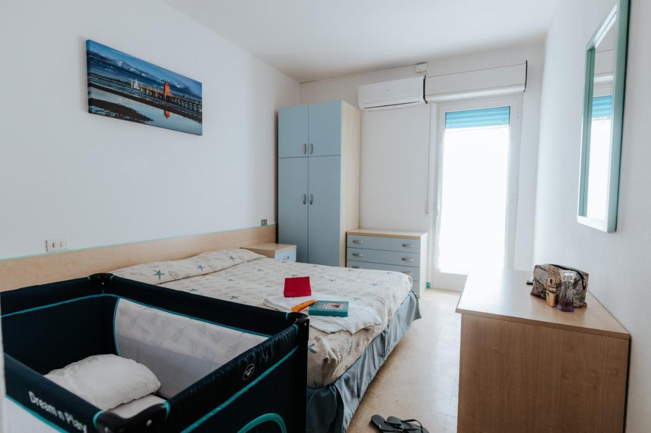 Hotel Villa Franca Lignano Sabbiadoro Exteriör bild