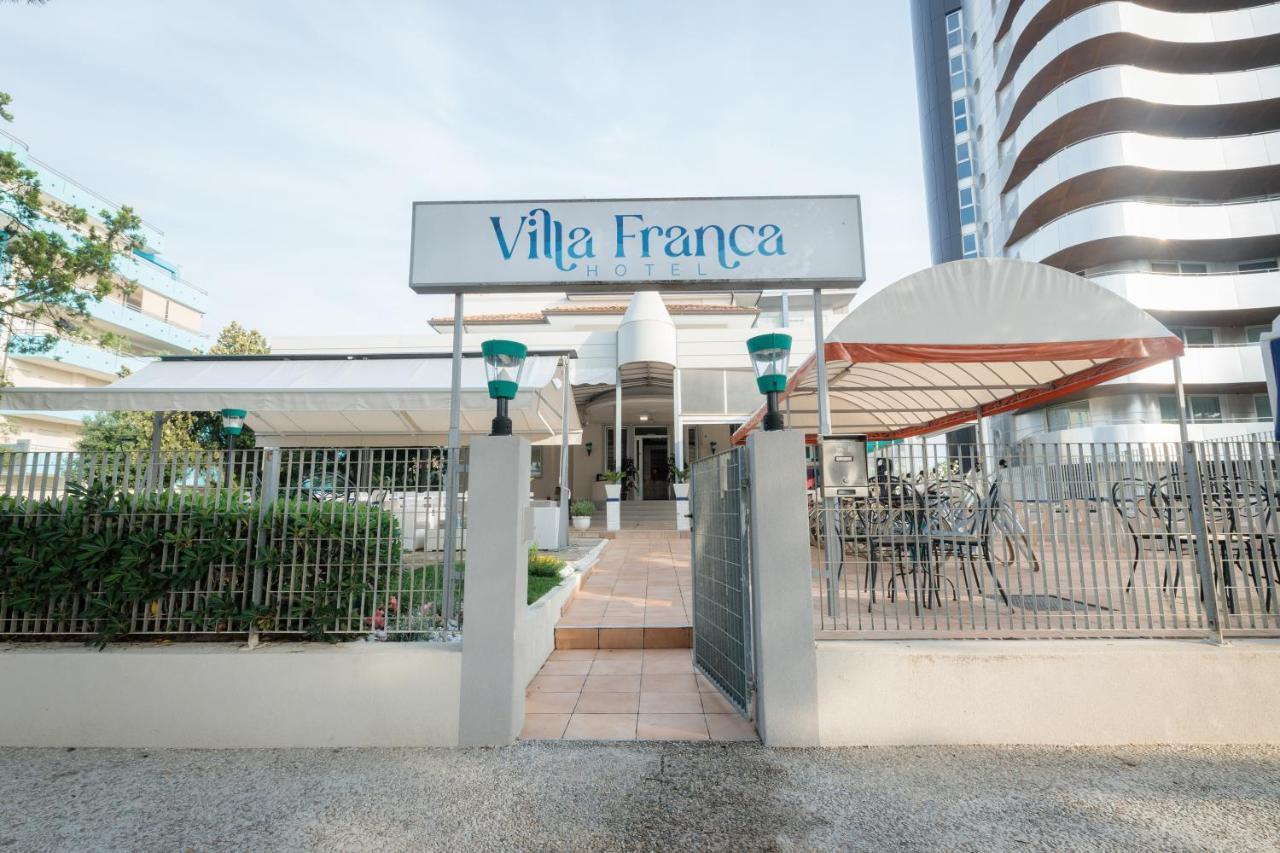 Hotel Villa Franca Lignano Sabbiadoro Exteriör bild